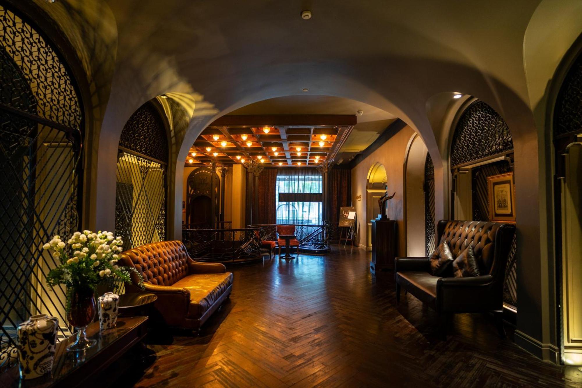 Hotel Muse Bangkok, Autograph Collection - Marriott International מראה חיצוני תמונה The lobby of the hotel